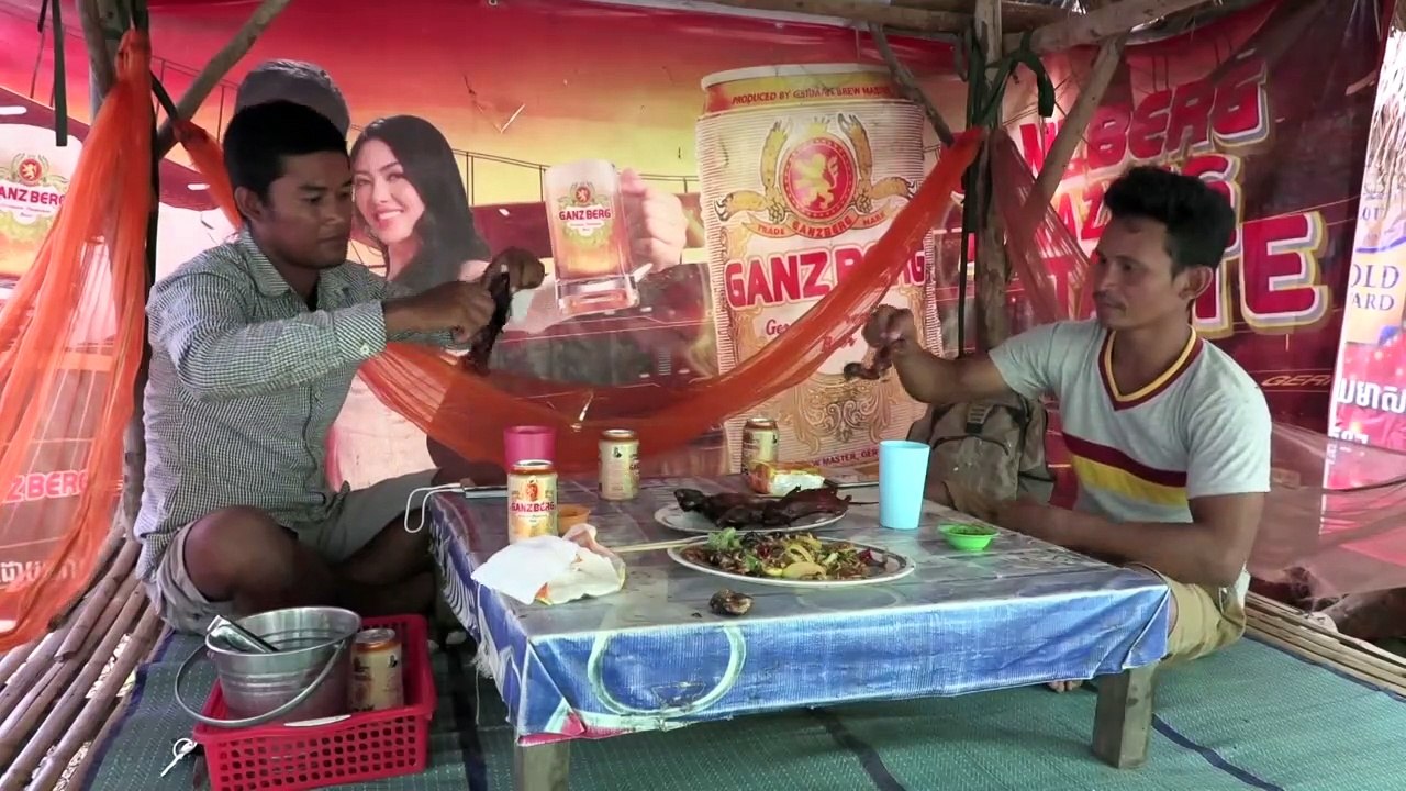 Gegrillte ratte to go in kambodscha