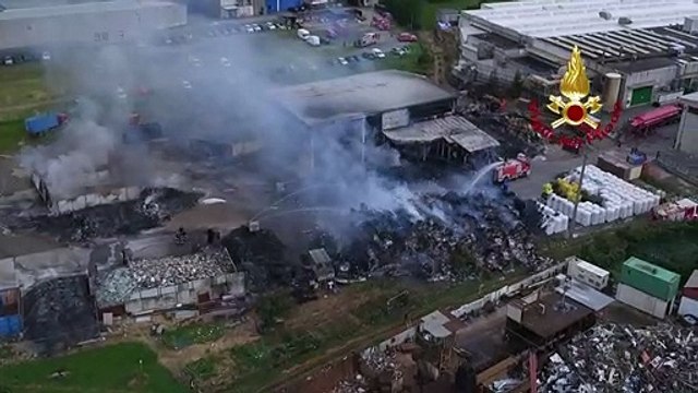 Gaglianico (BI) - Incendio in azienda di smaltimento rifiuti (16.08.19)