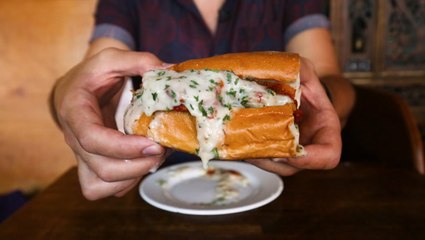 Trying all-vegan soul food in Harlem