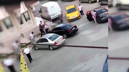 Yol verme meselesi yüzünden çıkan kavga kamerada