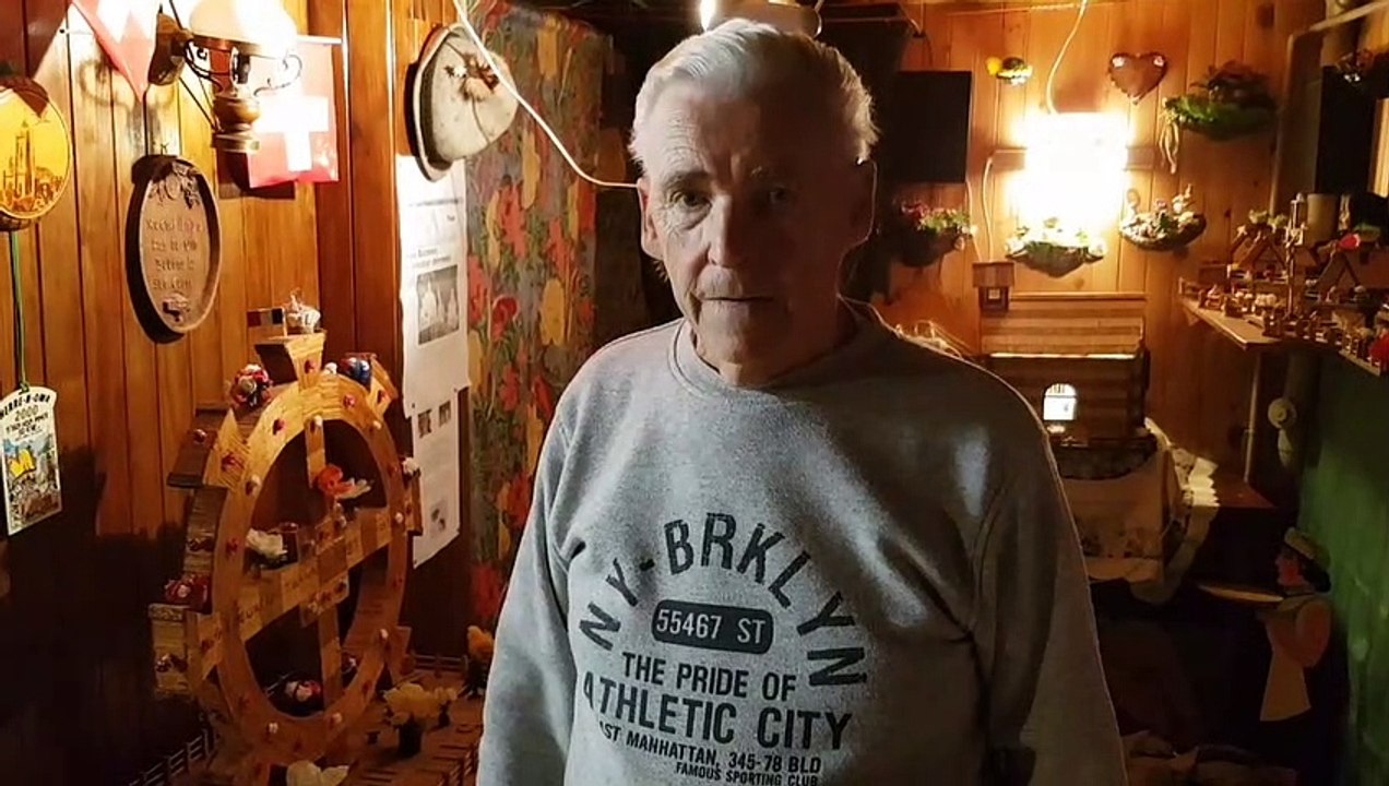 Louis Baumann s'enflamme pour les maquettes en allumettes