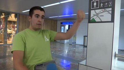 La odisea que sufren las personas con movilidad reducida en el metro de Barcelona