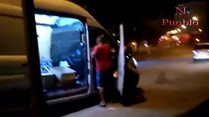 Tension entre una espanola y un inmigrante por estar trabajando por el separatismo