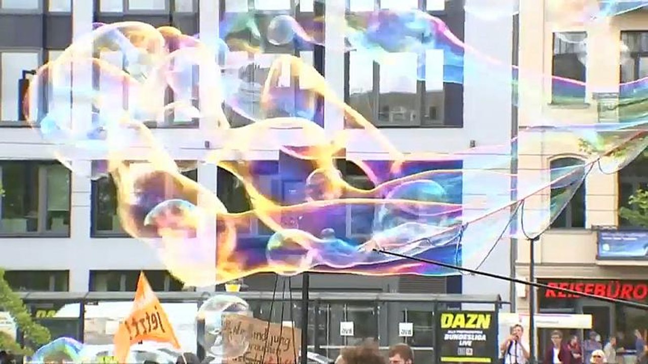 'Fridays for Future': Wem vertrauen die 14- bis 22-Jährigen?