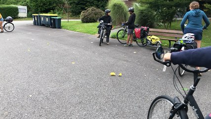 Les cinq ados partent à vélo pour Langouët