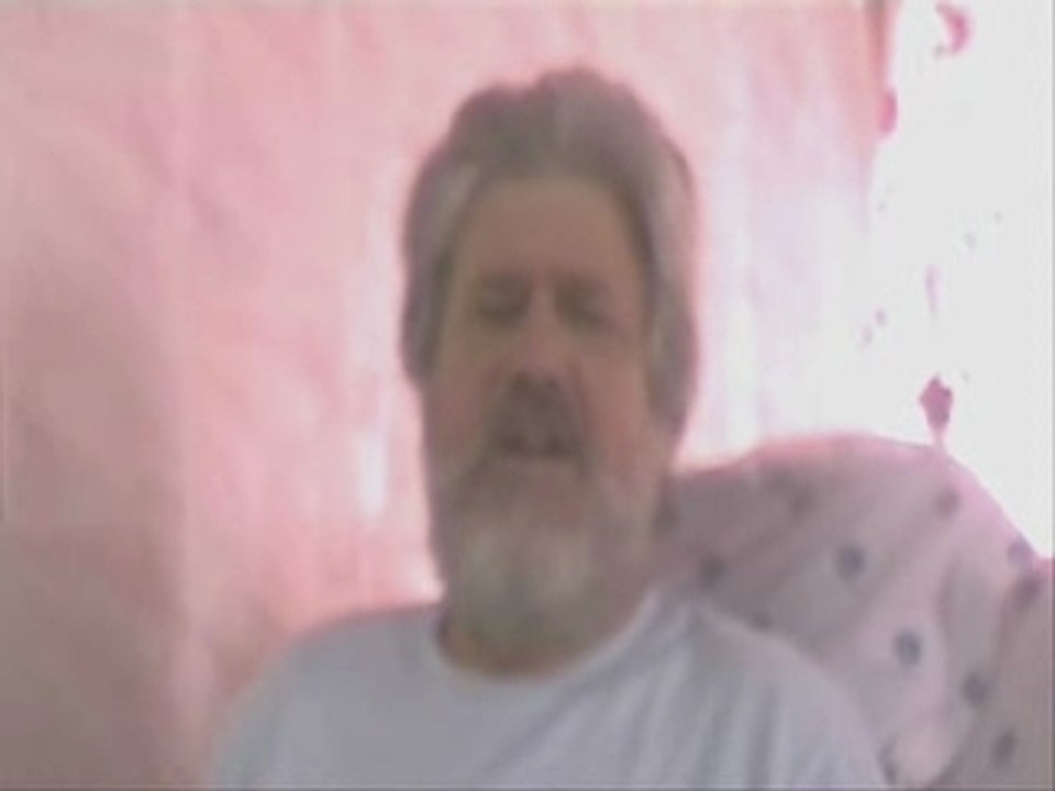 UK Patient testimonial -Bilateral knee replacements in India