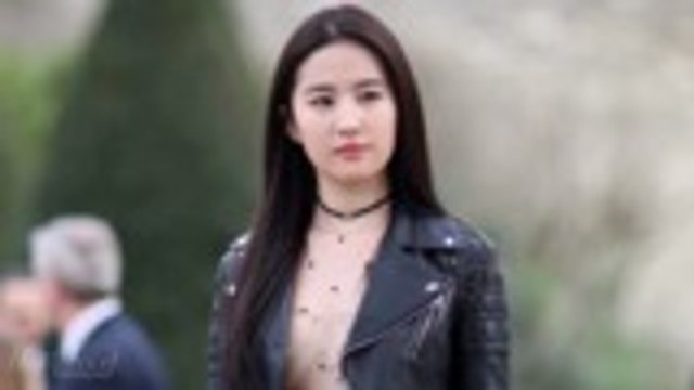 Hong Kong Protestors Push Boycott of Disney's 'Mulan' After Star Voices Support for Police Crackdown | THR News