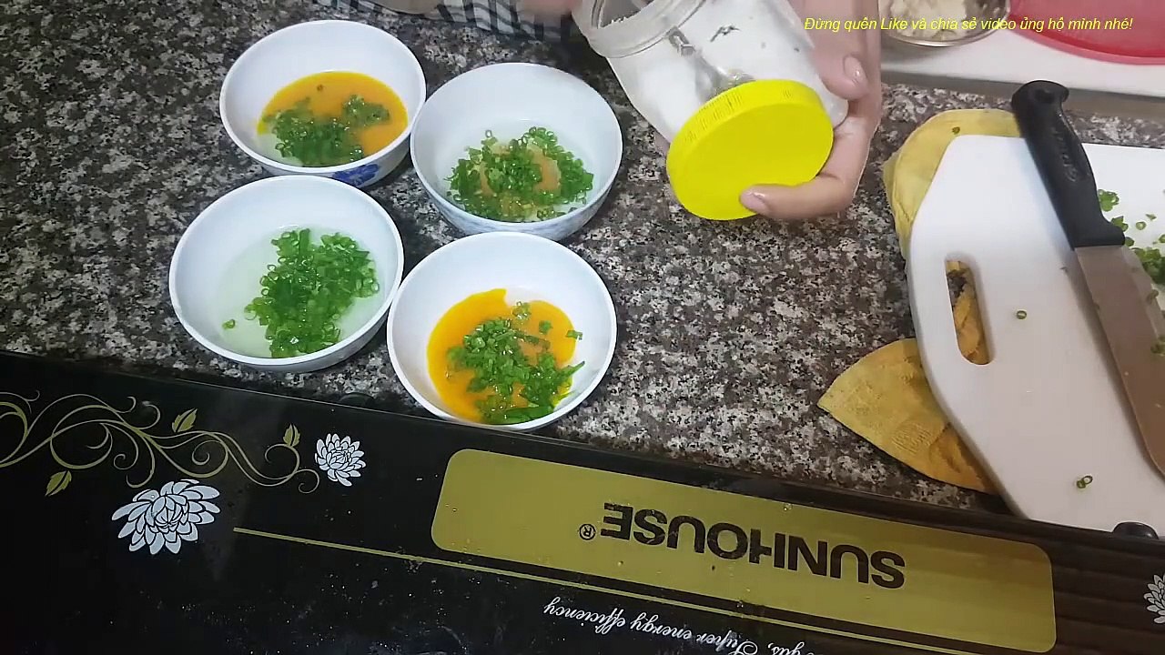 Cách Chiên Trứng Cuộn Ngon Và Đẹp Mắt