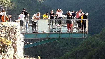 Türkiye'nin en yüksek cam seyir terasına ziyaretçi akını