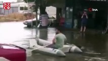 Yağmur yağdı, vatandaş dışarı deniz botuyla çıktı