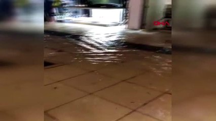 İSTANBUL-KAPALIÇARŞI'YI SU BASTI