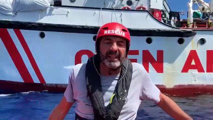 El Open Arms se declara en situación de necesidad y no garantiza la seguridad de las personas a bordo