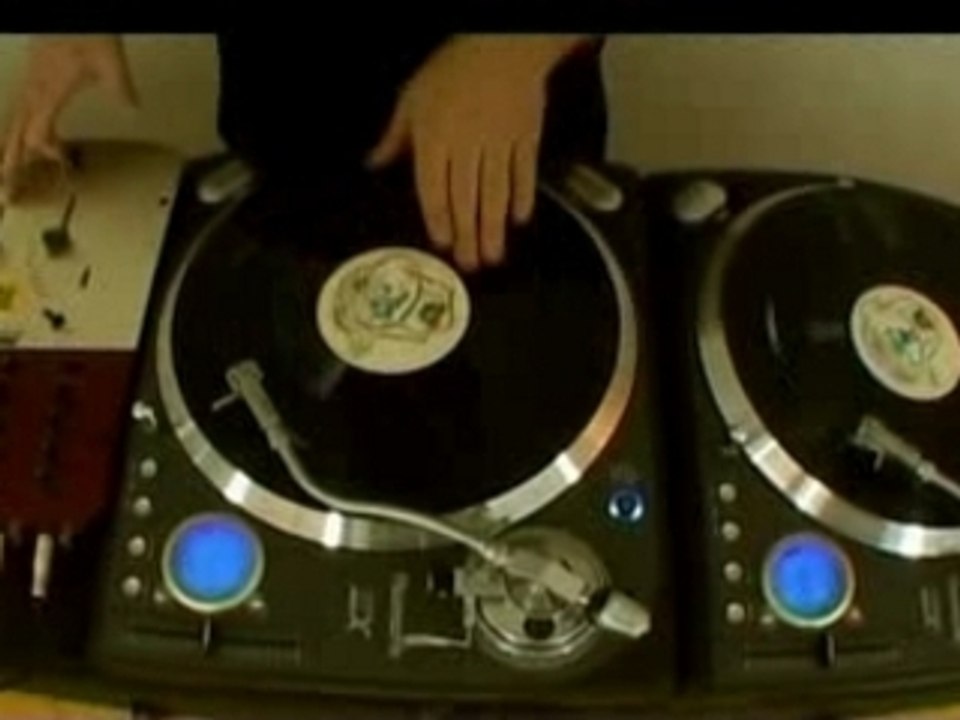 Birdy Nam Nam Phone Game - Crazy B 112 Beat-juggling part 2