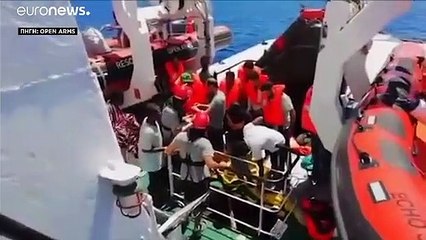 Open Arms: Ο Ματέο Σαλβίνι έδωσε άδεια για αποβίβαση των παιδιών από το πλοίο
