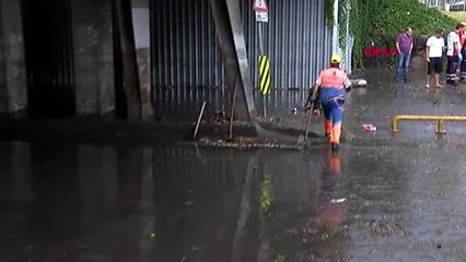 UNKAPANI KÖPRÜ ALTINDA BİRİKEN SUDAN BİR KİŞİNİN CESEDİ ÇIKTI