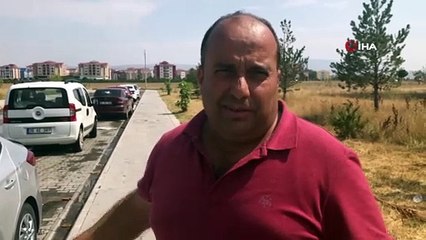 Kars’ta şiddetli rüzgar önüne çıkanı yıktı...Rüzgarın savurduğu çatılar etrafa saçıldı