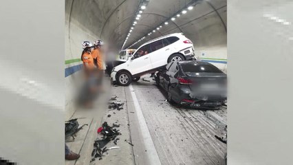 여수 취적 터널 추돌 사고...7명 경상 / YTN
