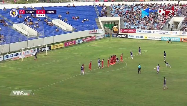 Siêu phẩm sút phạt của Quang Hải qua góc nhìn của trợ lý HLV Nguyễn Công Tuấn và HLV Lê Huỳnh Đức