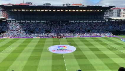 Les supporters du Celta Vigo chantent en choeur avant la rencontre face au Real Madrid