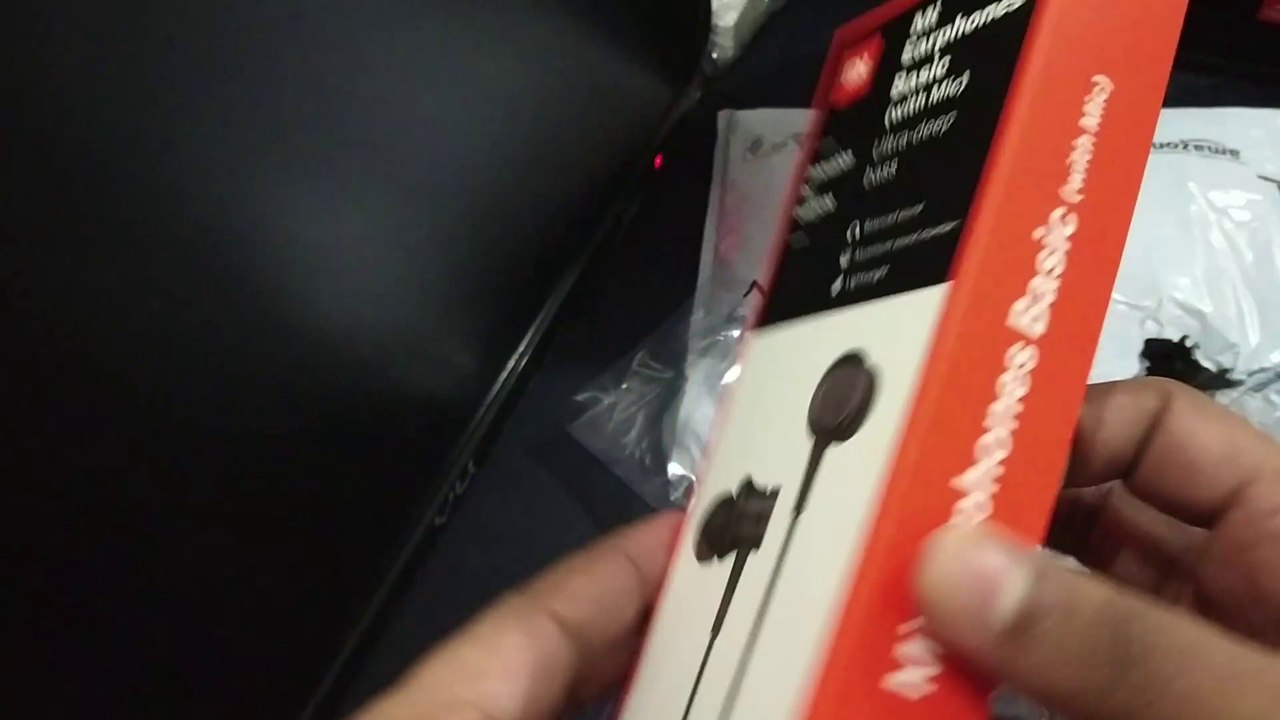 MI Earphones Basic with Mic (Black)