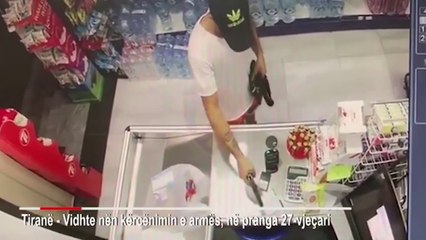 TIRANË/ KAPET TMERRI I MARKETEVE, VIDHTE NËN KËRCËNIMIN E ARMËS