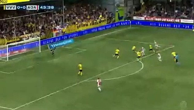 Venlo 0 -2 Ajax : Penalty Kick - 0:2 - 49' Tadic D. (Penalty), Ajax