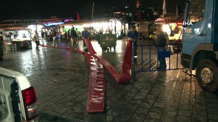 Eminönü alt geçidindeki suyun büyük kısmı tahliye edildi