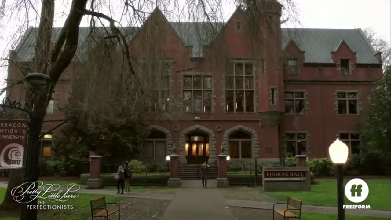 Pretty Little Liars The Perfectionists   Trailer exclusivo   Legendado[1]