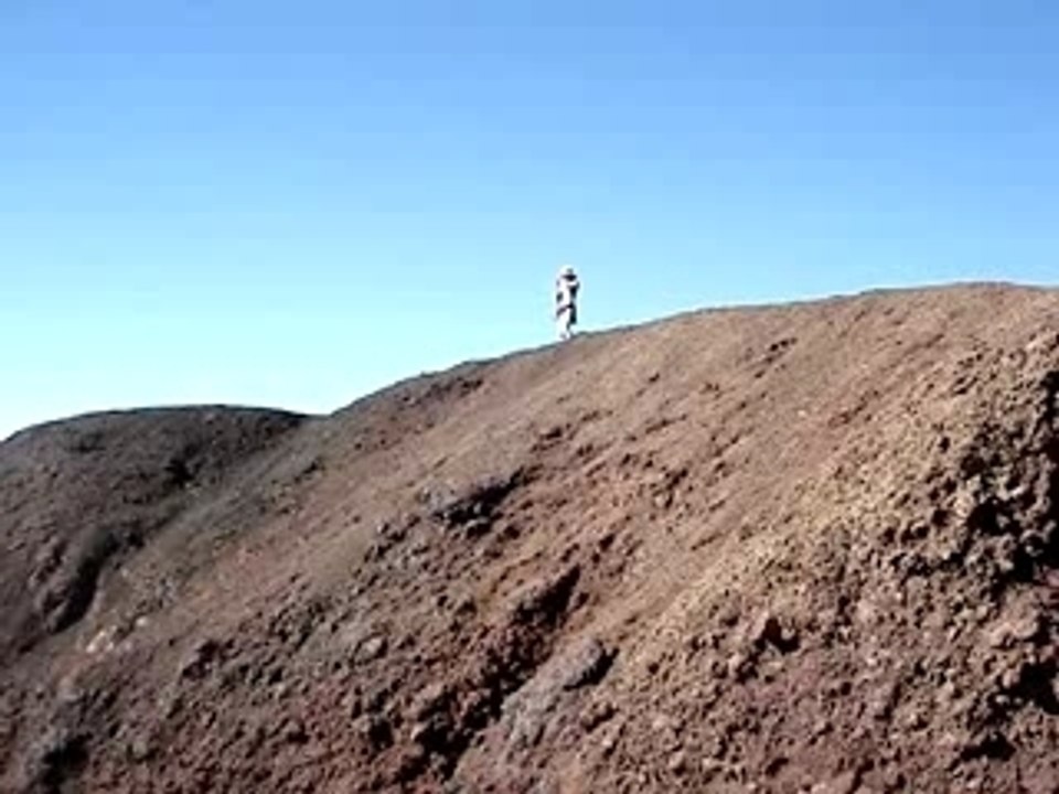 MOV05057