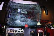 TEM'de, yolcu otobüsü tıra çarptı: 37 yaralı