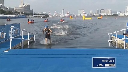 Триатлон: победу празднует Франция