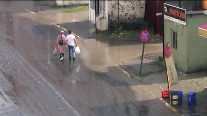 Ardahan'da şiddetli sağanak ve dolu