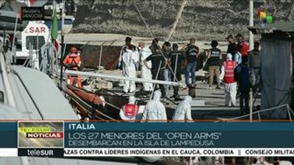 Gobierno italiano autoriza desembarco de 28 menores