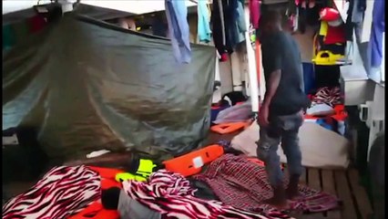 "Open Arms" rechaza oferta de acogida de España, que fustiga a Italia