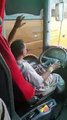 غضب عارم.. فيديو لسائق يقود بجنون أتوبيس حجاج مصريين