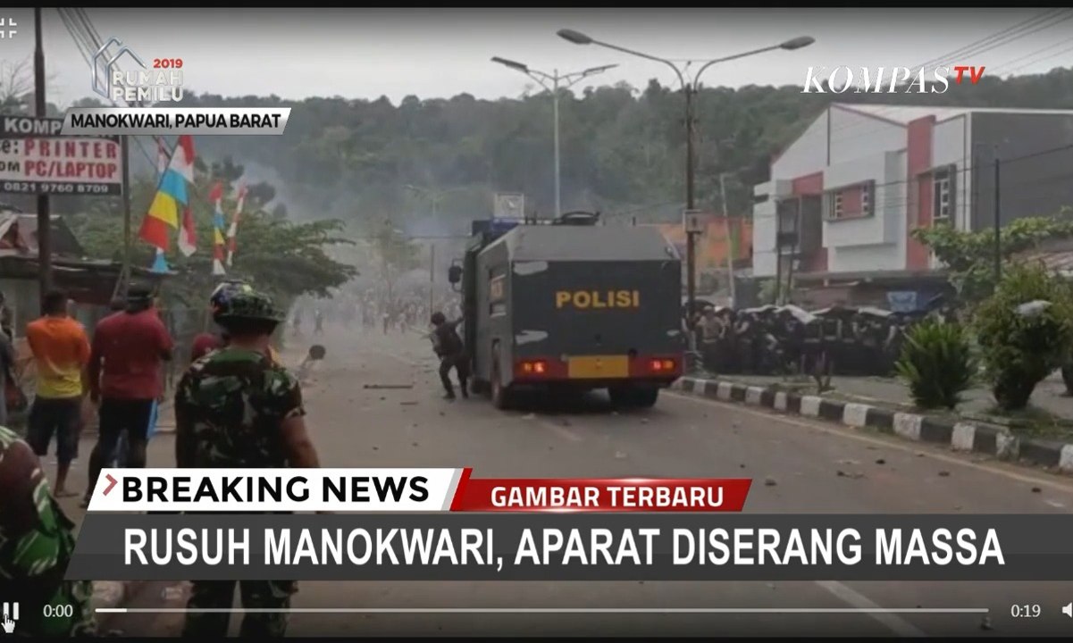 Rusuh Manokwari, Massa Serang Aparat Saat Gelar Pertemuan dengan Perwakilan Massa