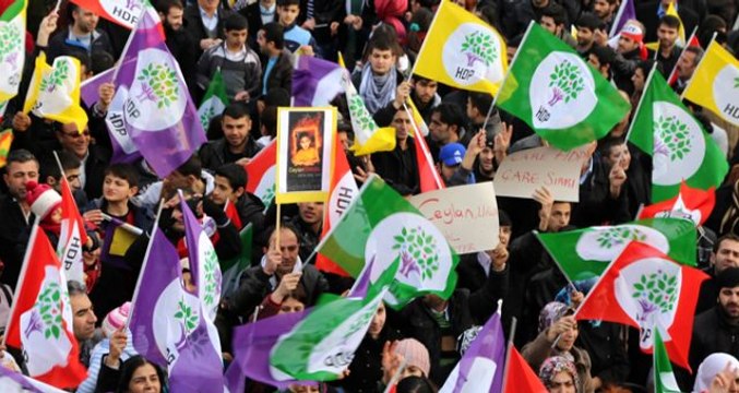 Diyarbakır, Van ve Mardin belediye başkanları görevden alındı