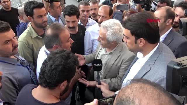 DİYARBAKIR Selçuk Mızraklı, belediye binasına geldi