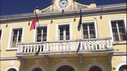 Download Video: Report TV-Konstituimi i Këshillit Bashkiak në Shkodër/ Mblidhen për protestë militantët e parë të PD