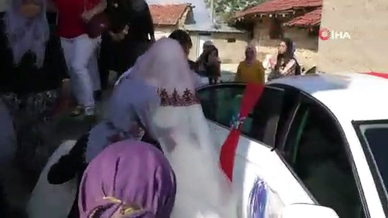 TIR şoförünün düğününde TIR konvoyu