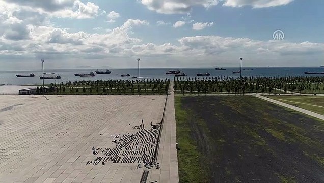 Sular altında kalan ayakkabılar Yenikapı'da kurutuluyor - İSTANBUL
