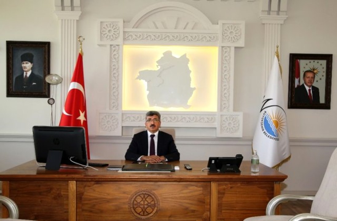 Van Valiliği: 'Atatürk portresi indirildi' iddiaları asılsızdır