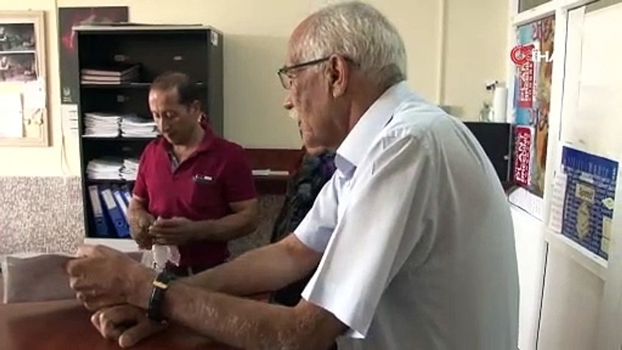 71 yaşında üniversiteli oldu: Okumanın yaşı olmaz