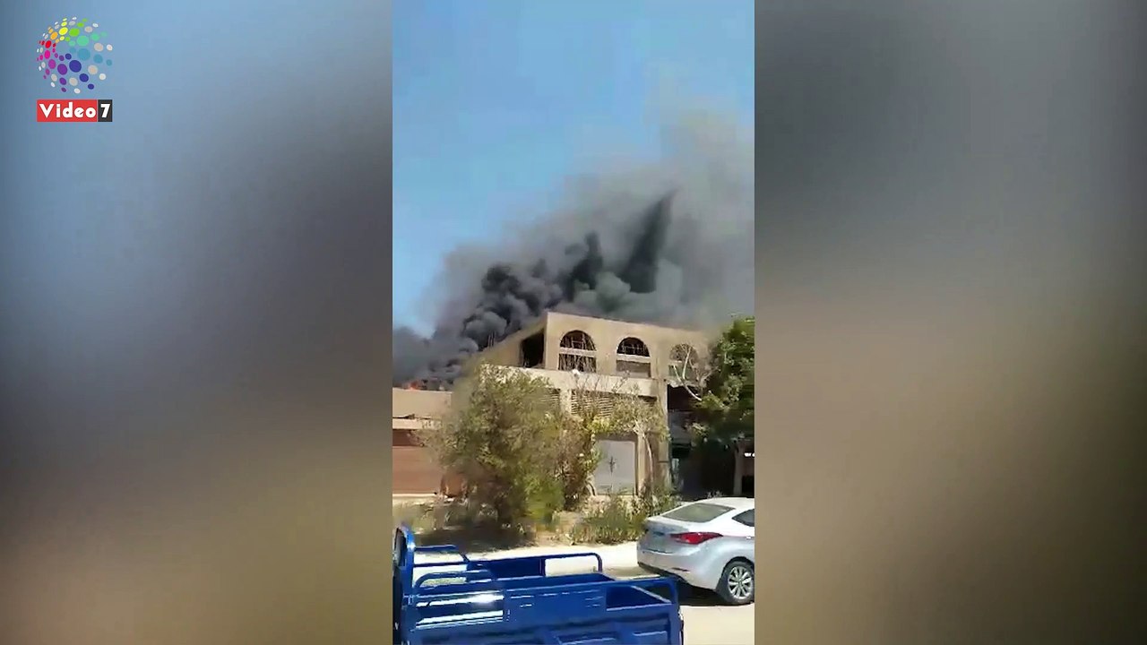 شاهد .. لحظة حريق مصنع للبلاستيك بأكتوبر(فيديو)