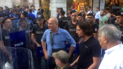 Üç belediyeye kayyum atanmasını protesto etmek isteyen HDP'li vekillerin yürüyüşüne izin verilmedi
