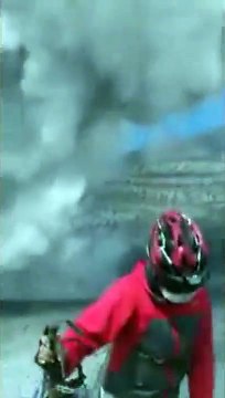 Ces randonneurs fuient le volcan en éruption au Mexique - Popocatepetl