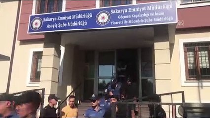 Afganistan uyruklu 73 düzensiz göçmen yakalandı - SAKARYA