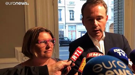 França: Pais de criança com deformações apresentam queixa