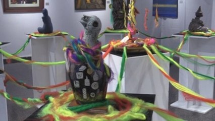 La "Pachamama" inspira a una treintena de artistas bolivianos