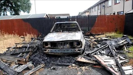 20190819_Fire_Car fires in Bruart Avenue and Bruce Drive Stenhousemuir
